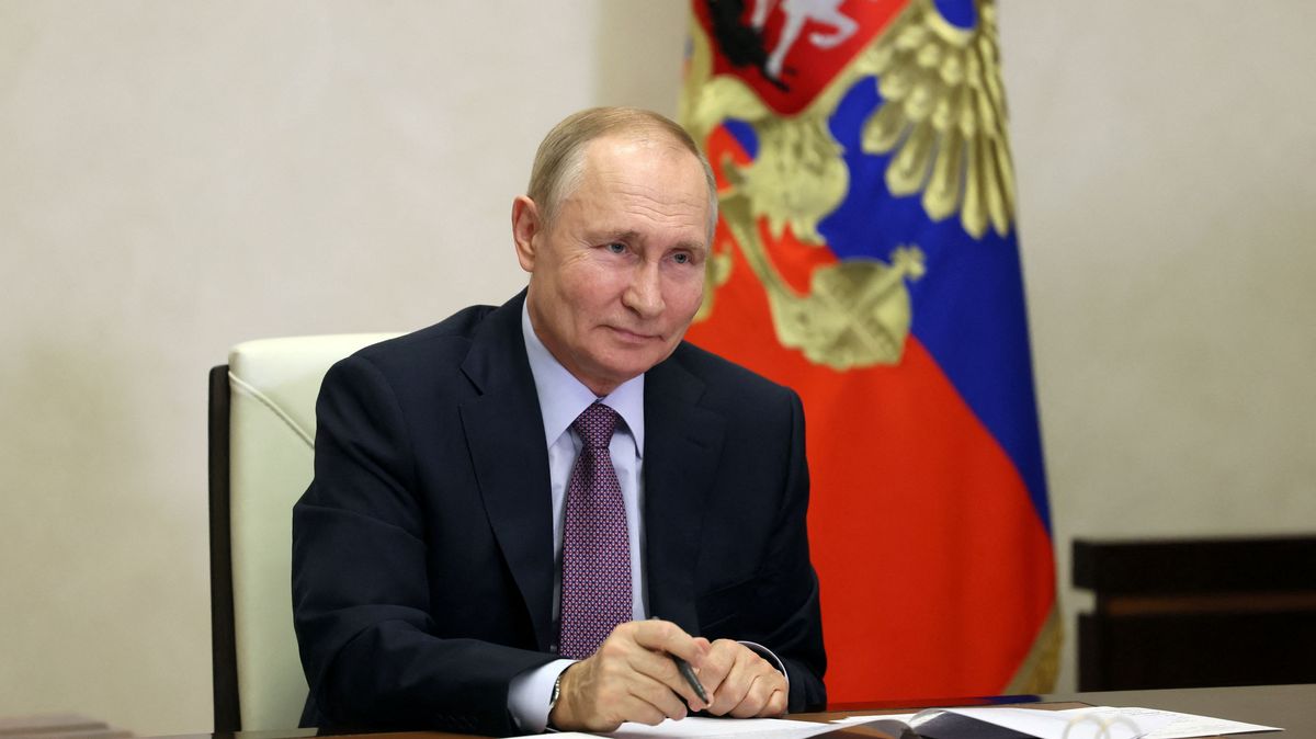 Putin: Až pocítí výhody Ruska, budou pro nás lidé na anektovaných územích oporou